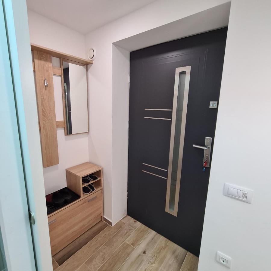 Apartment Dinlux Maribor Extérieur photo
